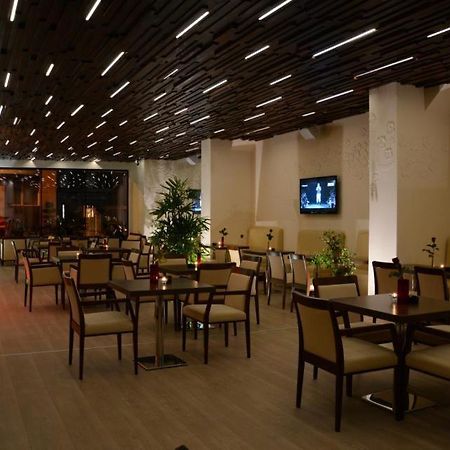 Zenti Plaza Hotel Drobeta Turnu Severin Exteriér fotografie