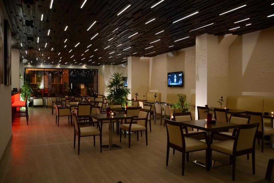 Zenti Plaza Hotel Drobeta Turnu Severin Exteriér fotografie